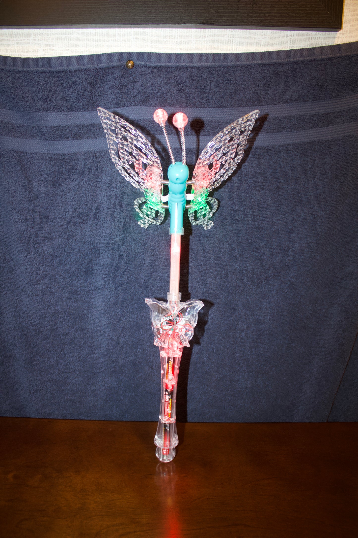 LumiFlutter Crystal Wand